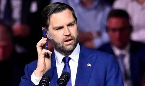 万斯匈牙利“社死”现场，连线特朗普竟遭无人接听，这波操作太尴尬！4月7日，匈