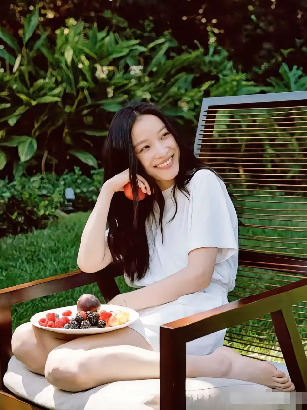倪妮，170cm，素颜的她和普通人一样，你们看看是不是呢？