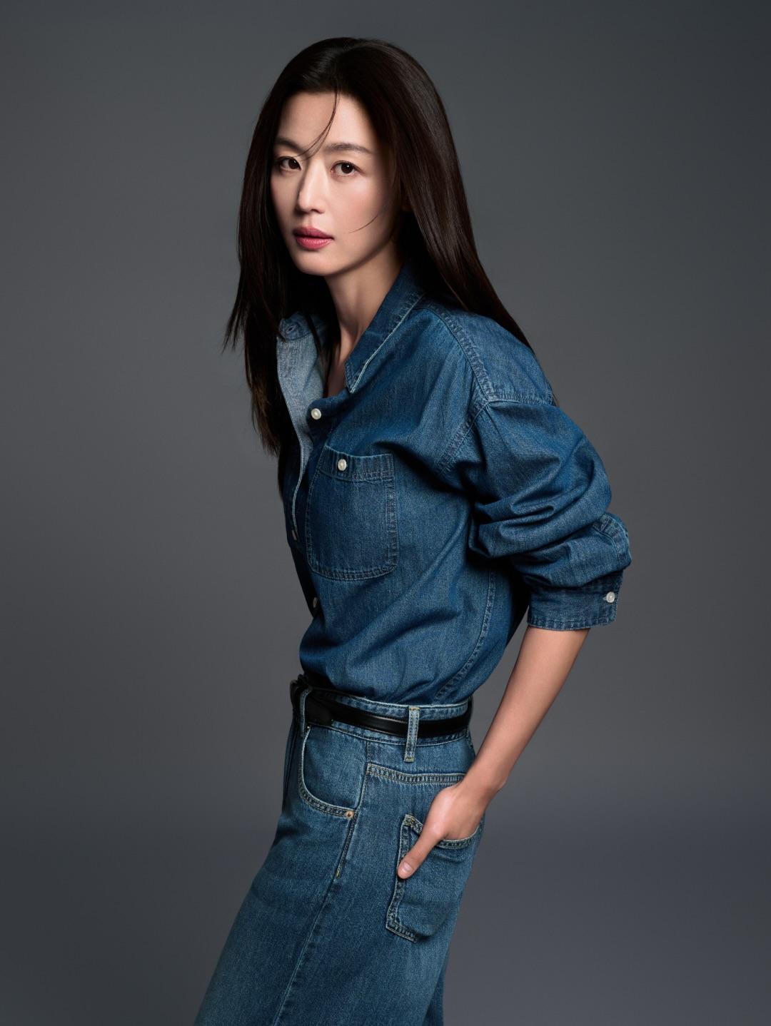 全智贤2026春夏系宣传照的四张照片“你太女性化了，拜托。”