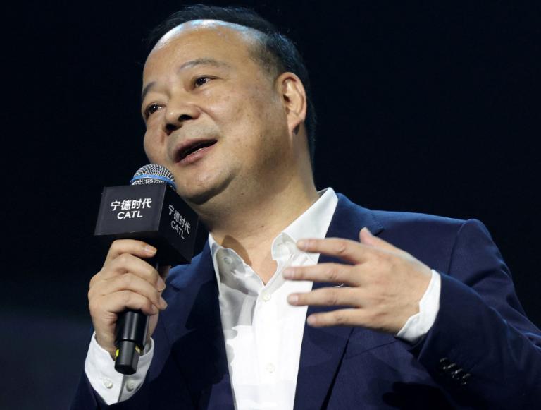 万万没想到，终于有人敢对新能源汽车，说实话了！宁德时代老板发飙了：上半年上市6