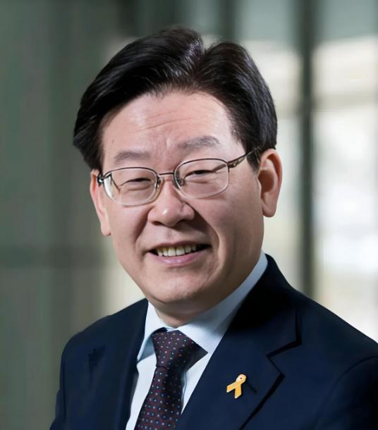 对中国降格了？九三大阅兵举行在即，中国对周边国家都发出了邀请，其中就包括韩国等，