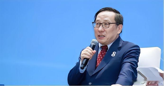 高志凯教授的回答，常常让提问的外国记者无地自容。外国记者说：“你们强制西藏人