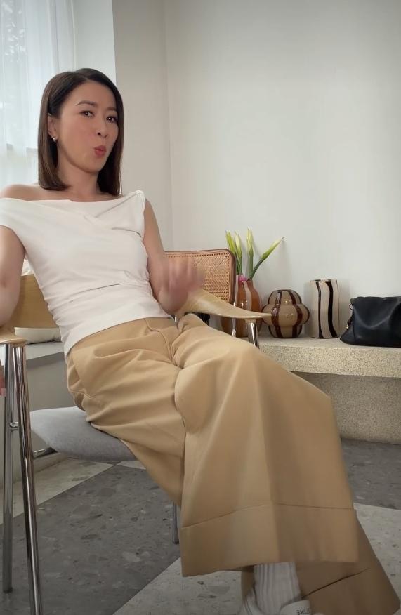 佘诗曼呀佘诗曼你的表情也太可爱了吧如此可爱的你我看了心情美美哒我老公看了