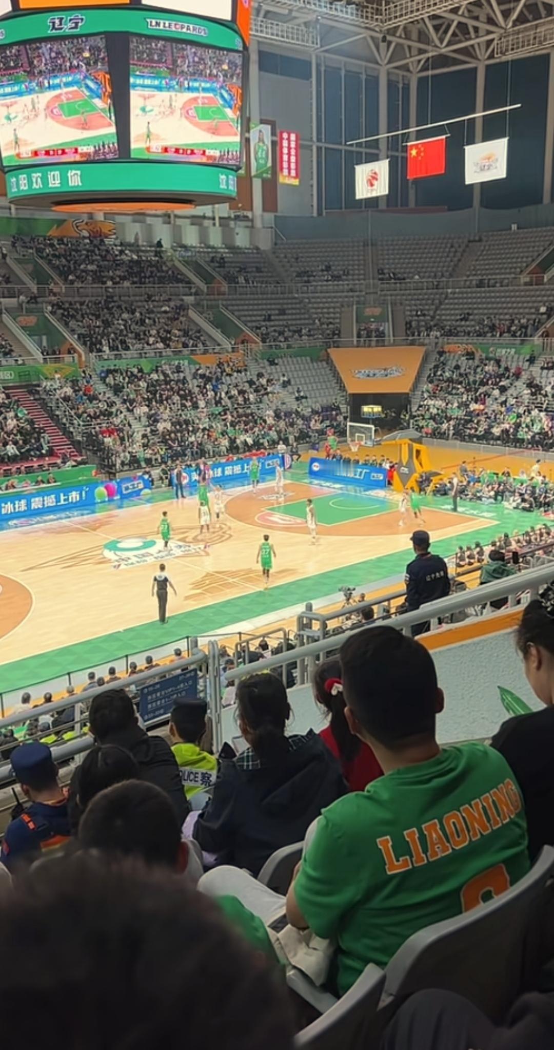 看来辽宁男篮主场比赛上座率确实很一般，昨天迎战南京同曦会发现辽宁体育馆上座率有7