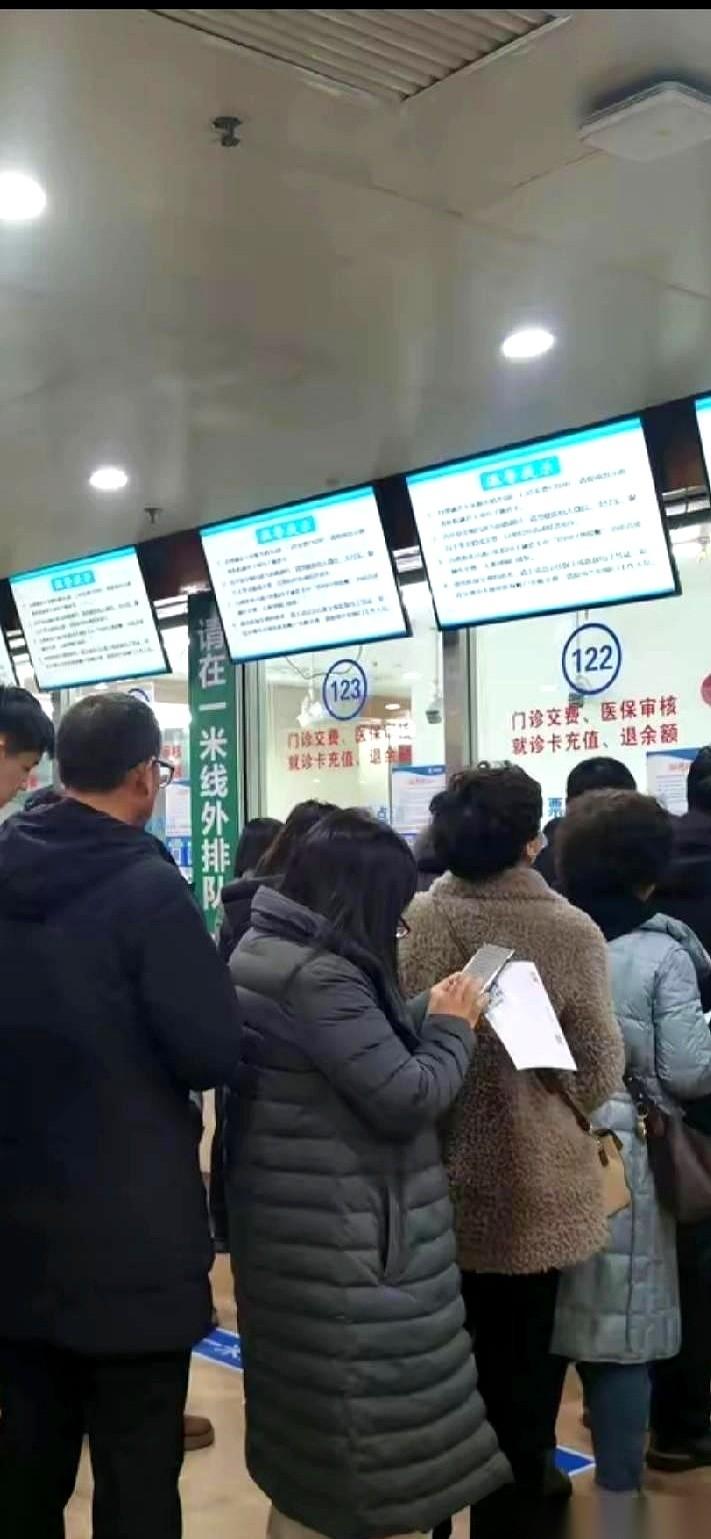 俩肺，白得跟俩大棉花包似的。医生就这一句话，人就没了。才28。昨天火化的，