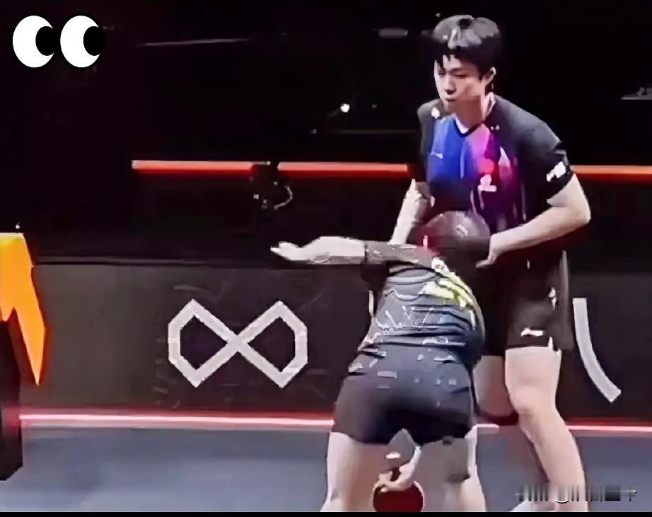 [红脸笑]训练场这一幕真是要把人笑拥了莎莎为了救小石头回过来的