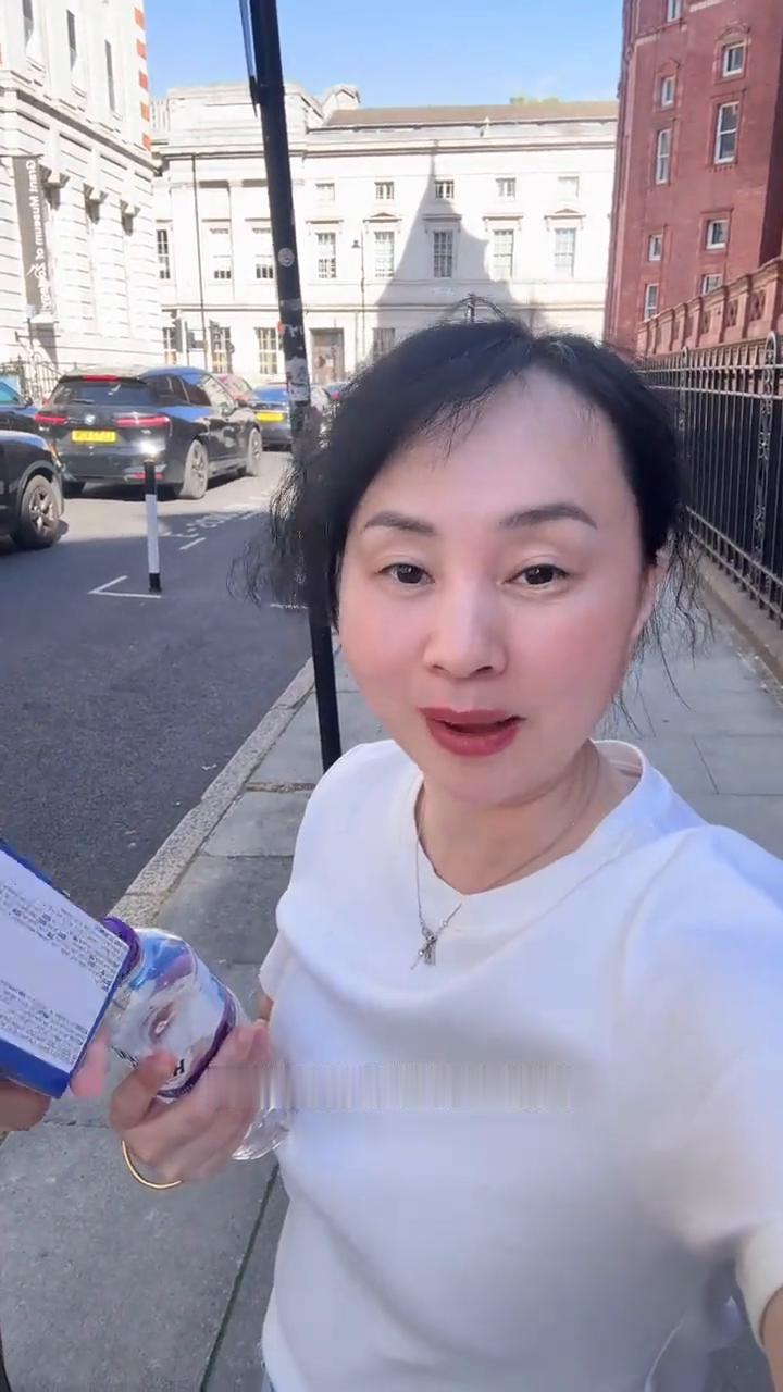 各位在英国的街头国人们，不要羡慕外国的月亮不会比较圆。刚才我儿子说在英国做麦当劳