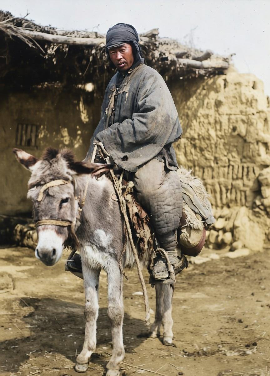 这是一张由澳大利亚记者乔治·莫理循（《泰晤士报》驻华记者）在1910年考察中国西