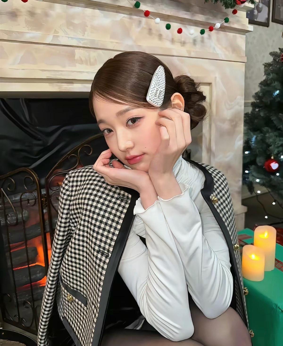 张元英Dior大秀期待女神闪耀巴黎​​​