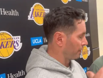 湖人主教练雷迪克在今日接受了采访，被问到勒布朗-詹姆斯在东契奇战术、空侧进攻等回