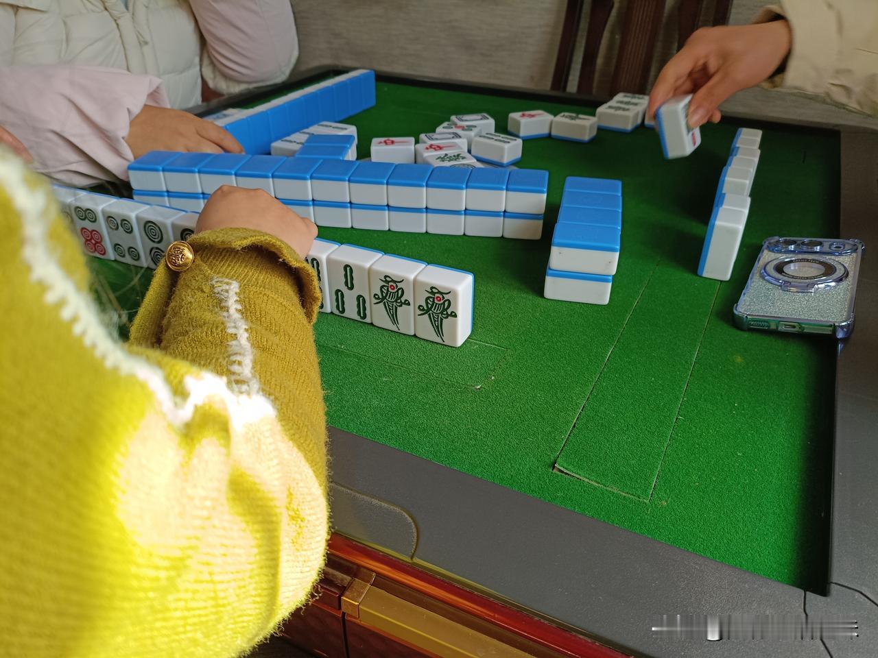 来湖北媳妇娘家我心底每年都有两个惧怕一是惧怕喝酒别看我是河南人但平时不喝