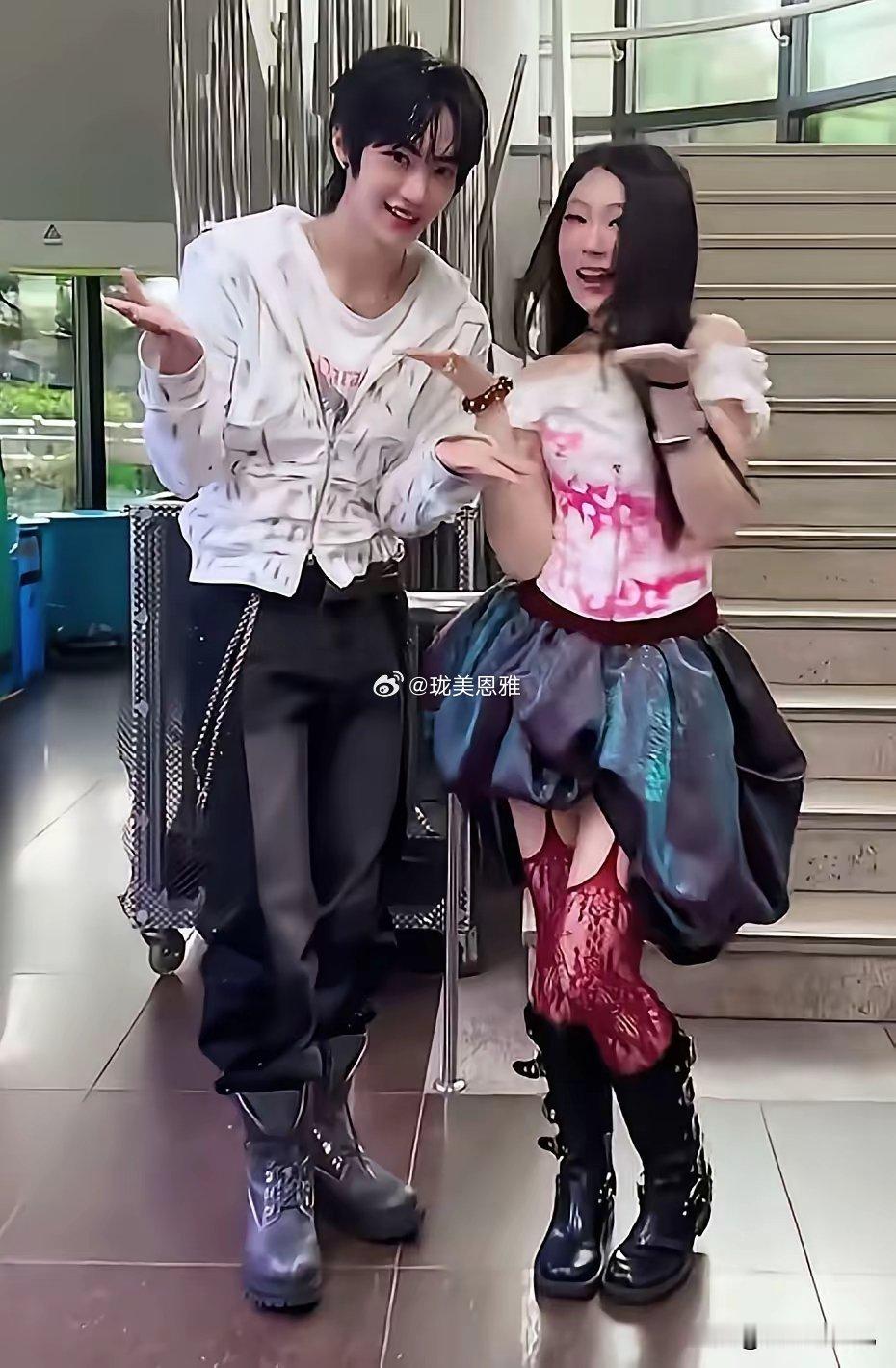你会给沈佳润的这身装扮打几分？​​​