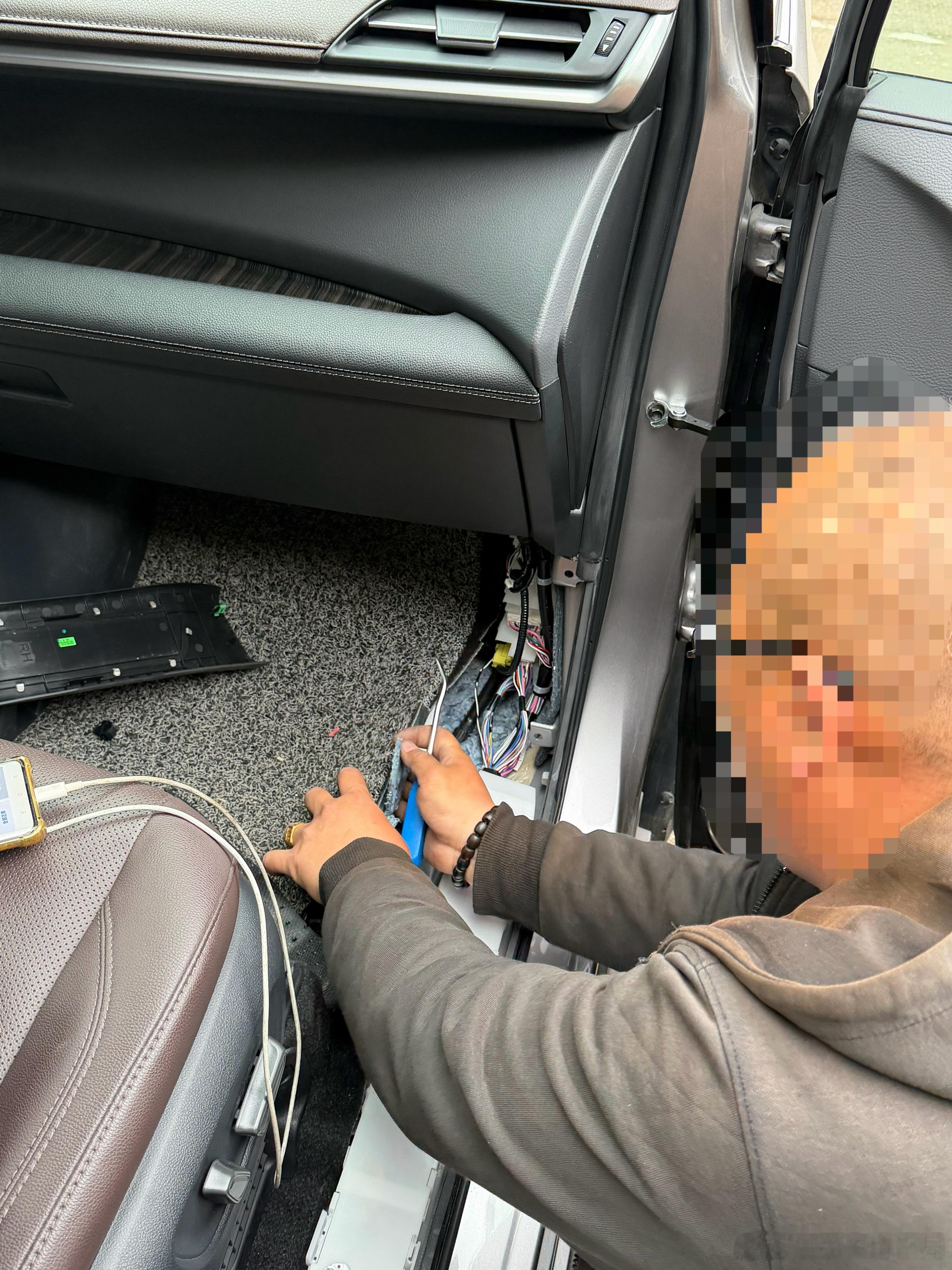 哥，拆成这样，你要是不买我很难让你走啊