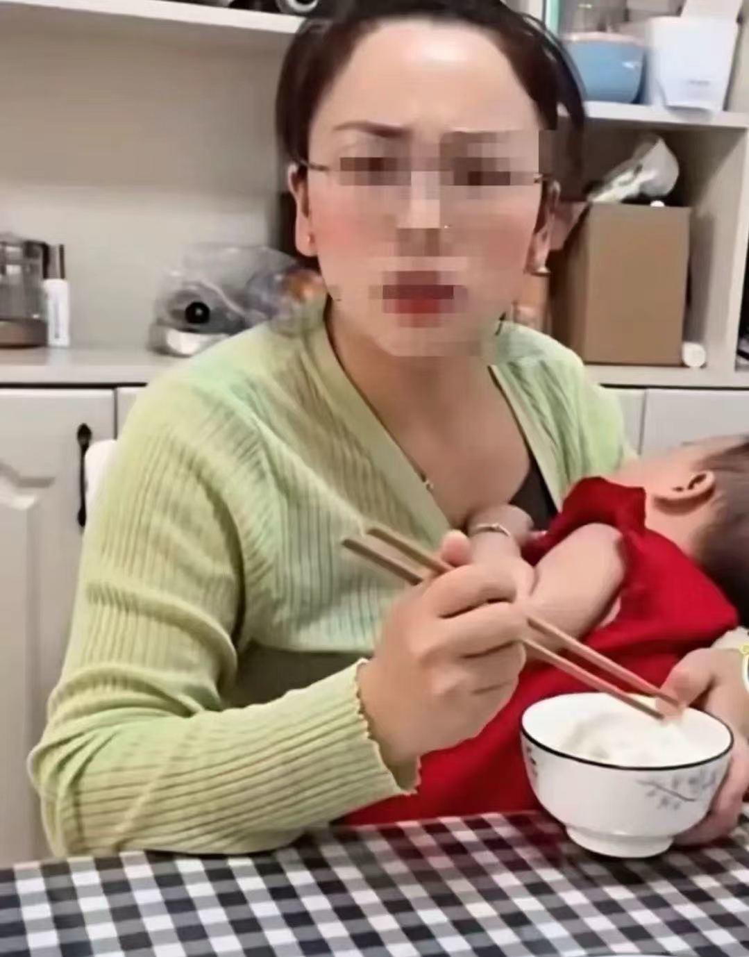 女子下班回家，发现保姆没等她就先吃饭了！女子忍不住质问保姆：“这个家谁是主人？你