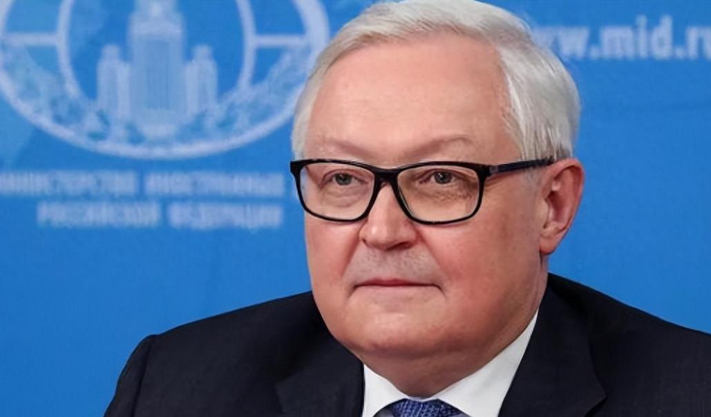 俄终于让步？签下‘不进攻欧洲’保证书，美国大棒将转向中国，中国如何在乱局中掌握主