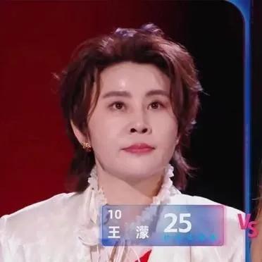 求求了，就让倪萍安度晚年吧，别出来惹人厌烦了。倪萍现身《浪姐7》担任评委，遭到