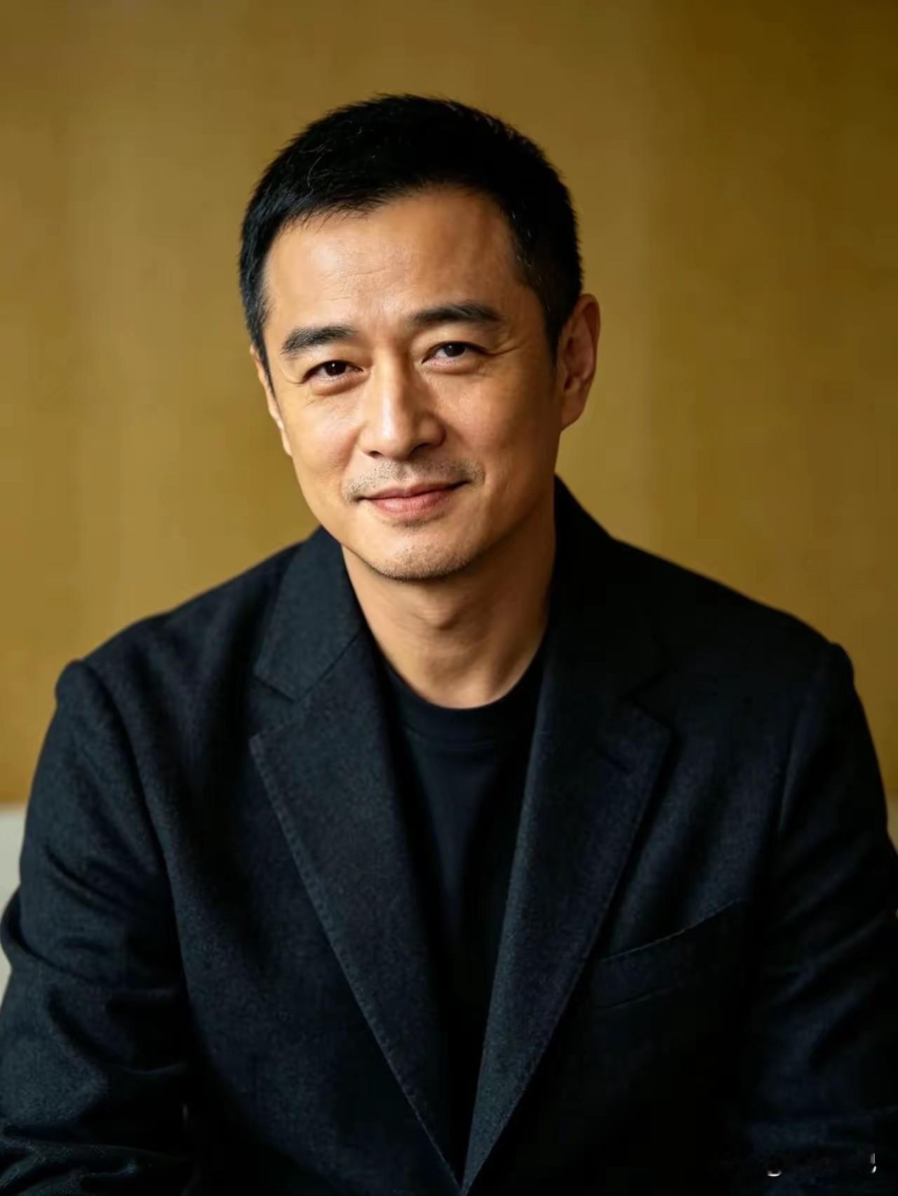李亚鹏前段时间正式官宣了好消息：运营十四年的嫣然天使儿童医院，终于不用再租赁场地