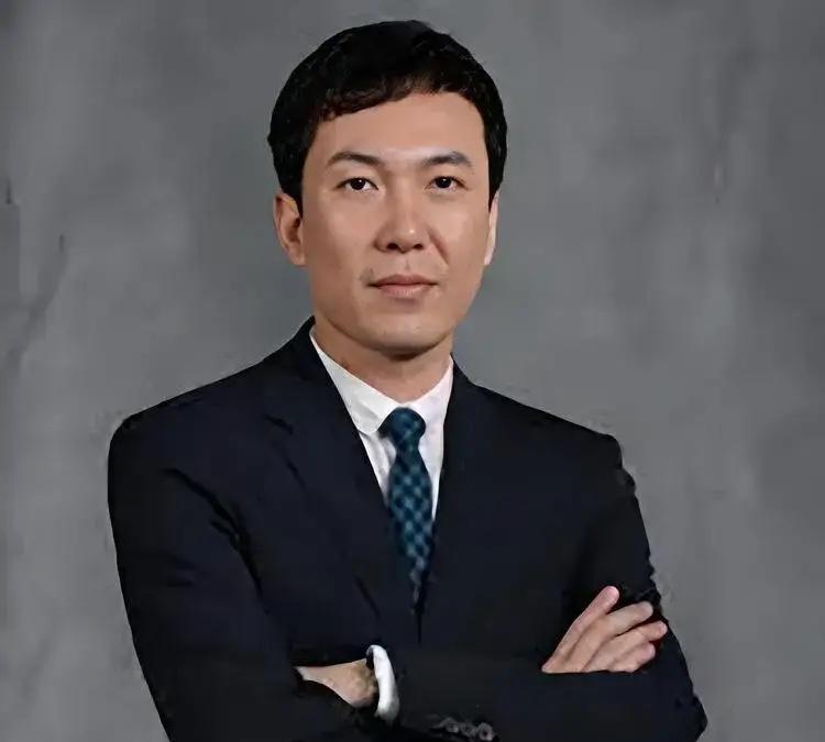 可见新疆飞虎男篮的管理层和教练组是多么的无知呀！近日传来新疆飞