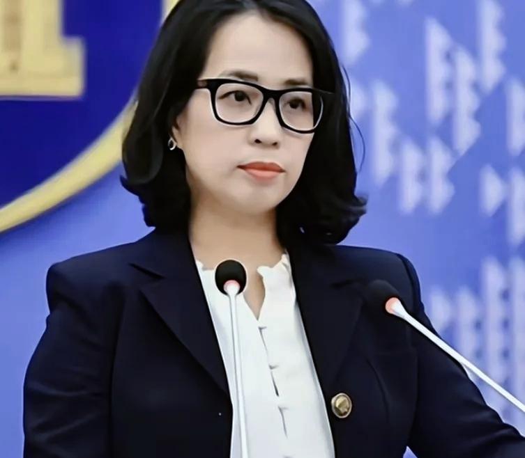 咱们绝不能帮越南修高铁、助其崛起，因其一旦崛起大概率反咬一口。越南发言人范