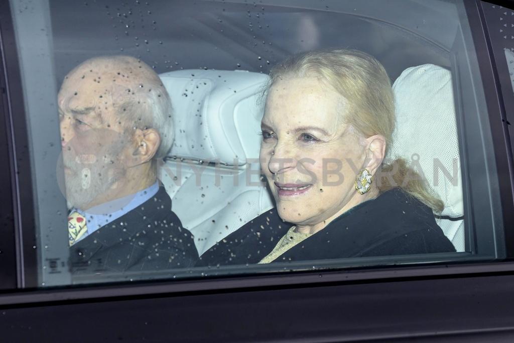 英国王室【补充】2025年12月16日，查尔斯三世在白金汉宫主持圣诞午餐会?