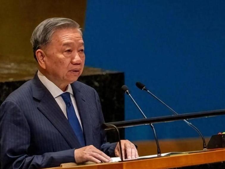 越南算盘彻底打崩了，苏林专程跑美国递投名状，最后直接吃了闭门羹。他以为切断中国转