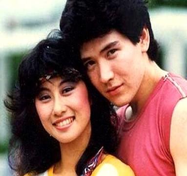 64岁费翔至今未婚的真相终于浮出水面！谁能想到这位被无数女粉丝视为“梦中情人