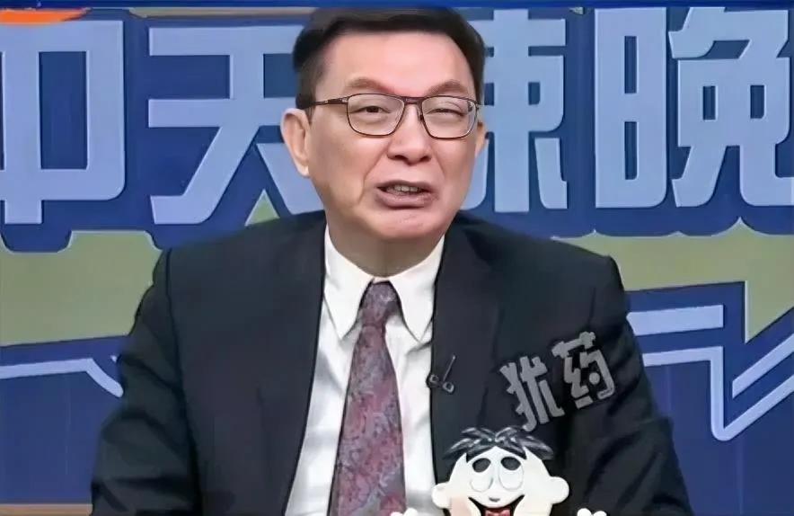 苑举正说得好，当年佩洛西窜台，海峡中线没了，如今133舰队过航横当水道，直接“切