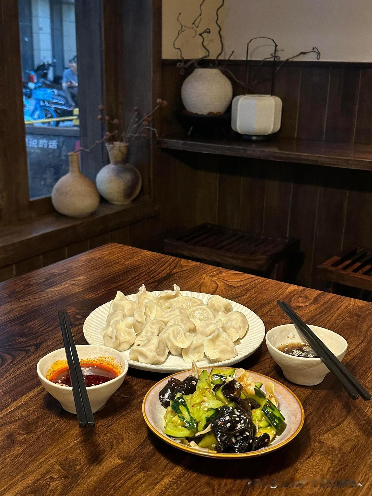 这辈子最后悔的事，就是逼着儿子结婚！那时候看着亲戚朋友的孩子一个个成家，就我家