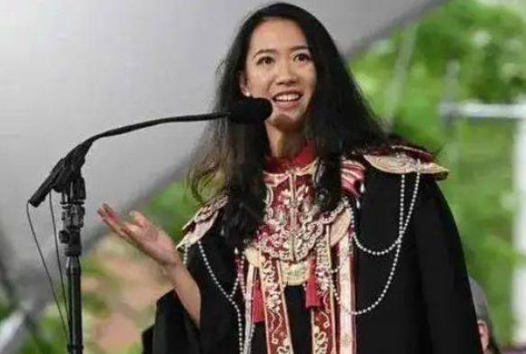 美国不要的，中国也坚决不要！美国哈佛大学毕业典礼上，中国留学生蒋雨融曾代表毕业生