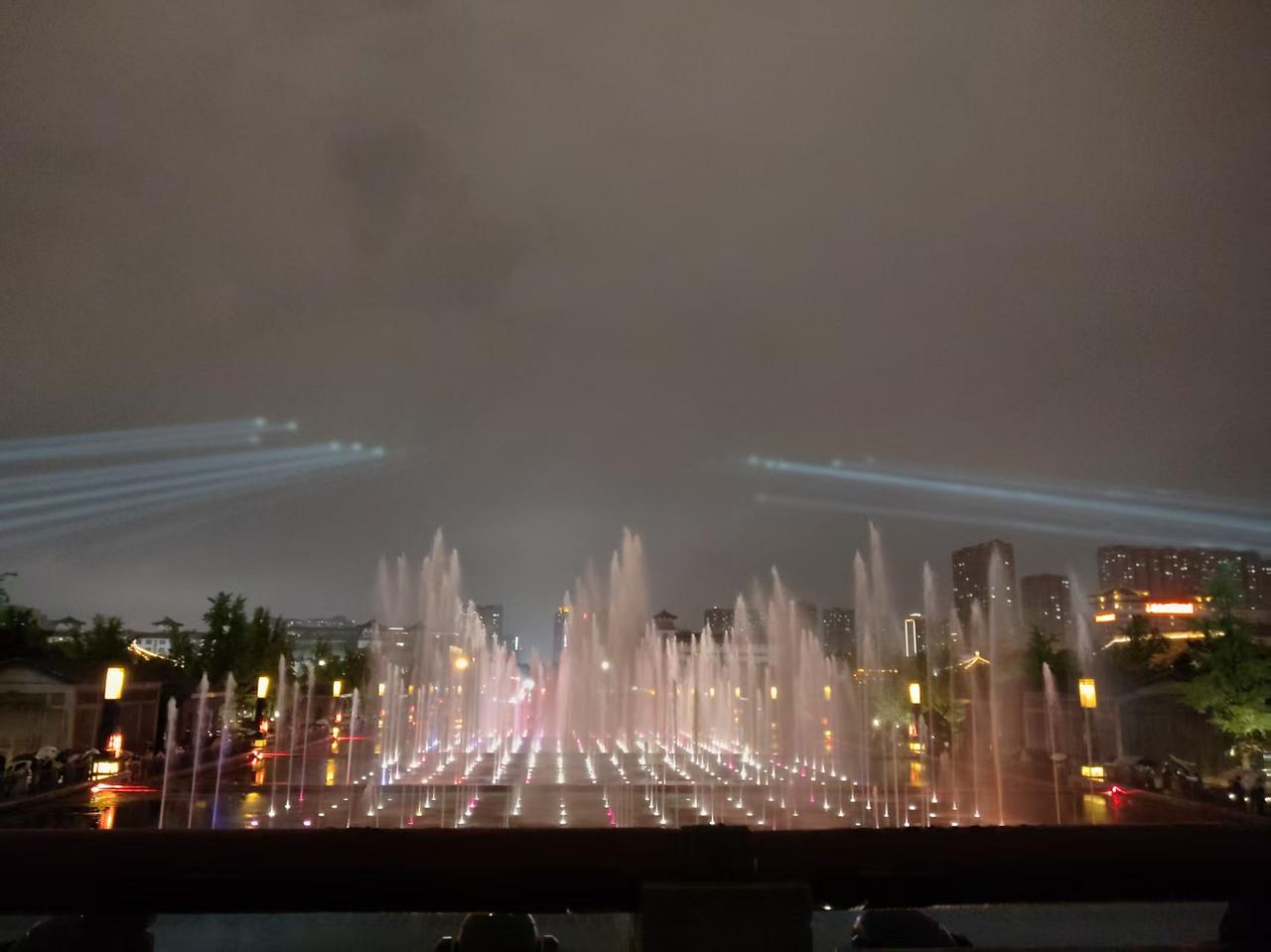 寒食节:劳资明明是一个单独的节日，怎么就让清明节给吞并了。清