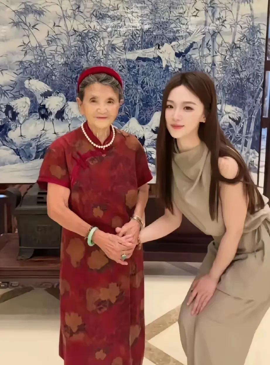 杨子真能给他妈找事都多大的人了还不让老母亲省心前一个大明星不珍惜人不跟他