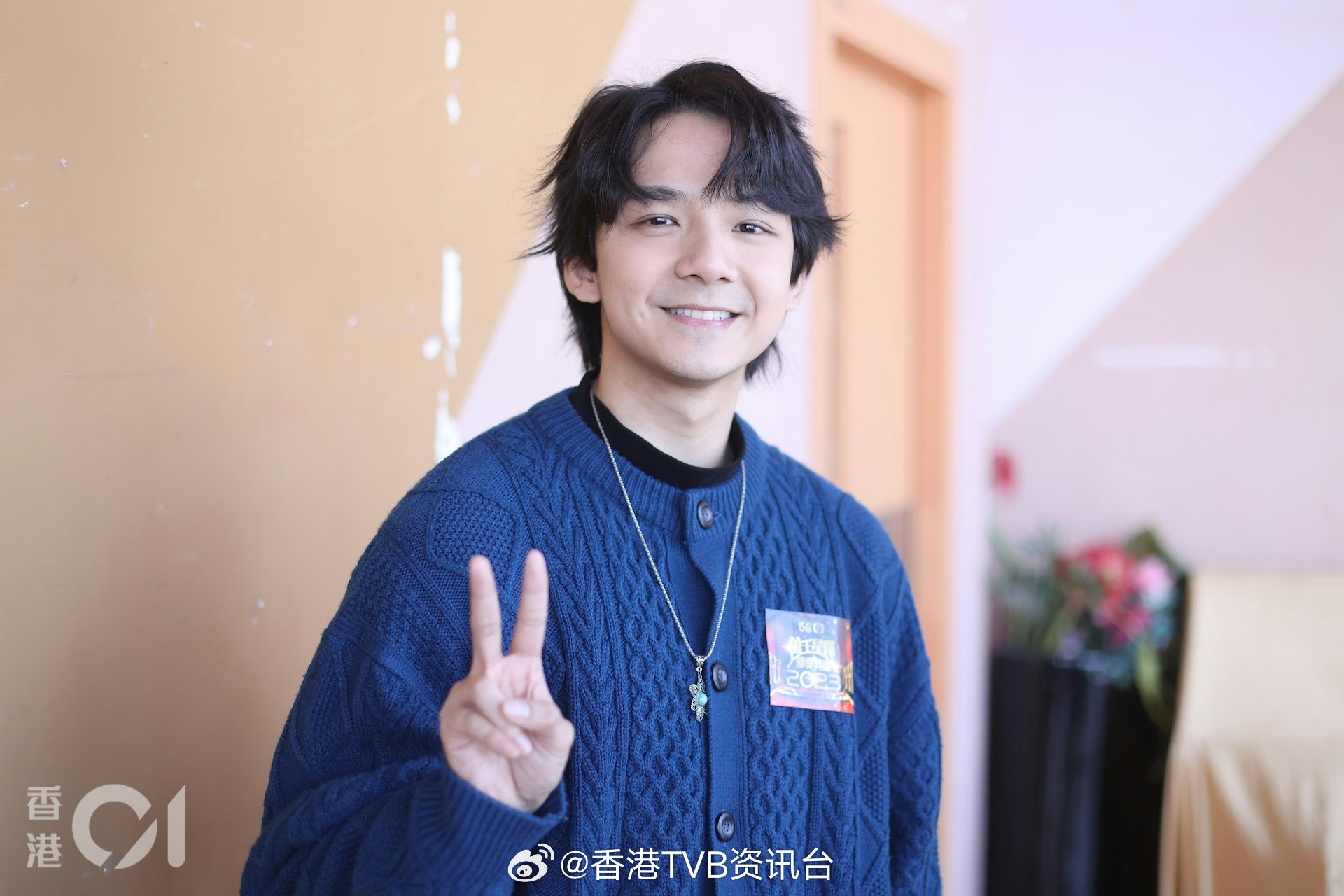 正义女神｜视后佘诗曼点名力撑新人施焯日大赞演技超班：好好栽培TVB热播剧《正义