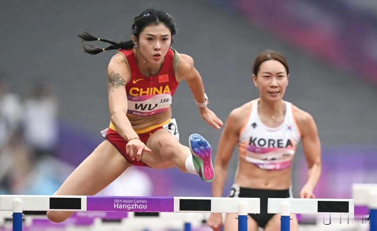 现在那些喷子们该“闭嘴”了吧吴艳妮用实力和成绩怎么了自己也打脸了那些一直“看