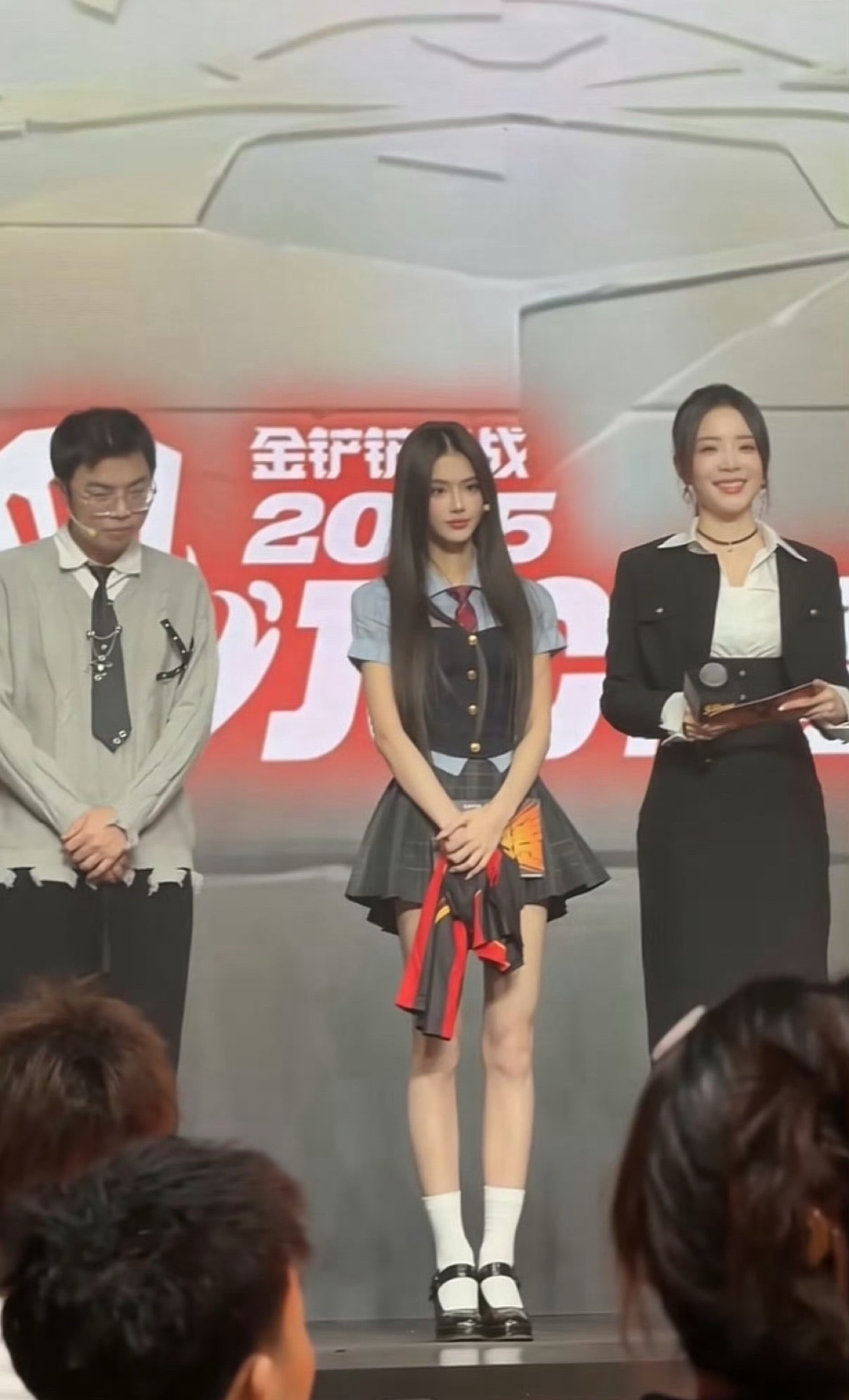 何丹彤第三视角生图，难怪都说她是顶美