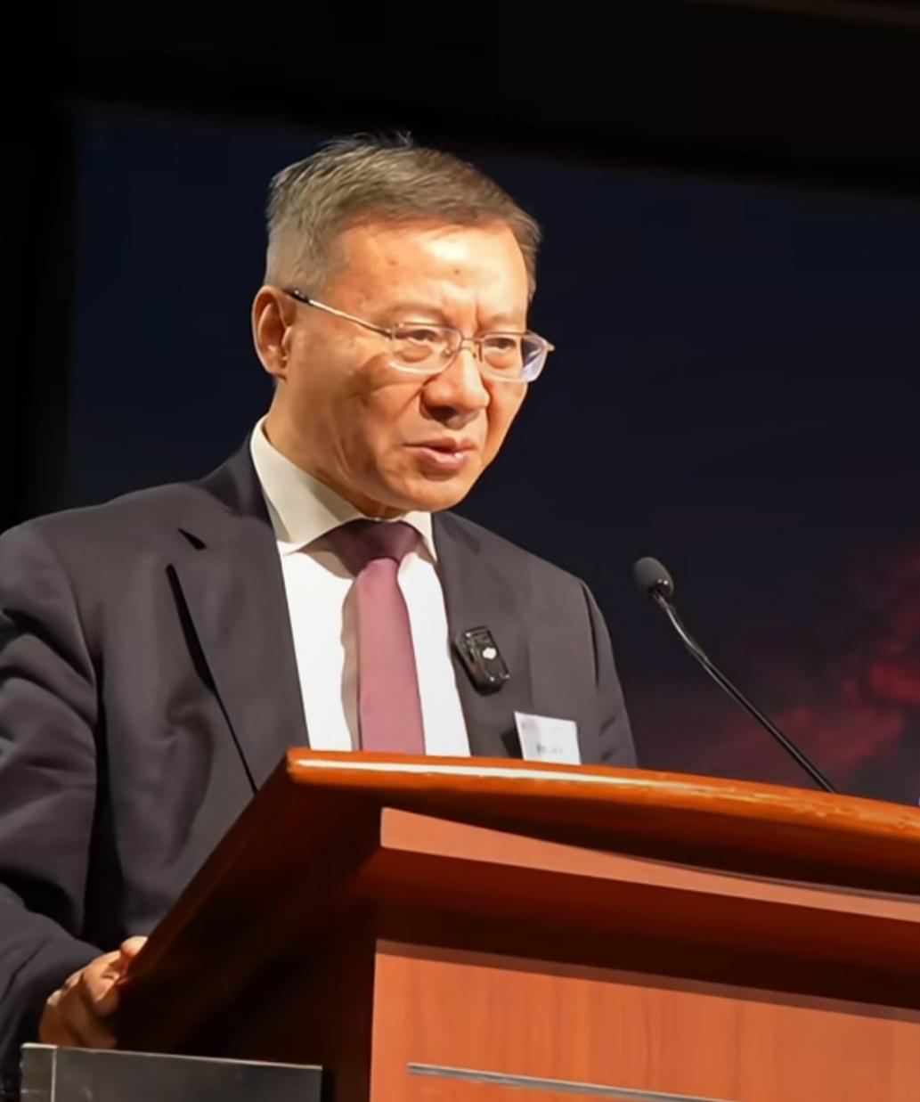 香港理工大学评价张维为教授讲座。前不久，复旦大学张维为教授受邀在香港理工开讲。