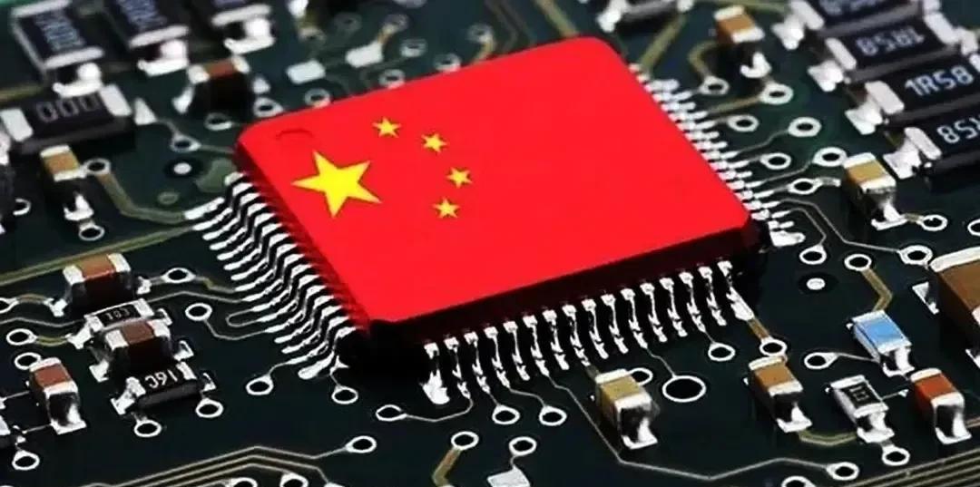 美方于2025年5月底要求EDA（电子设计自动化）巨头断供中方，西门子EDA随即