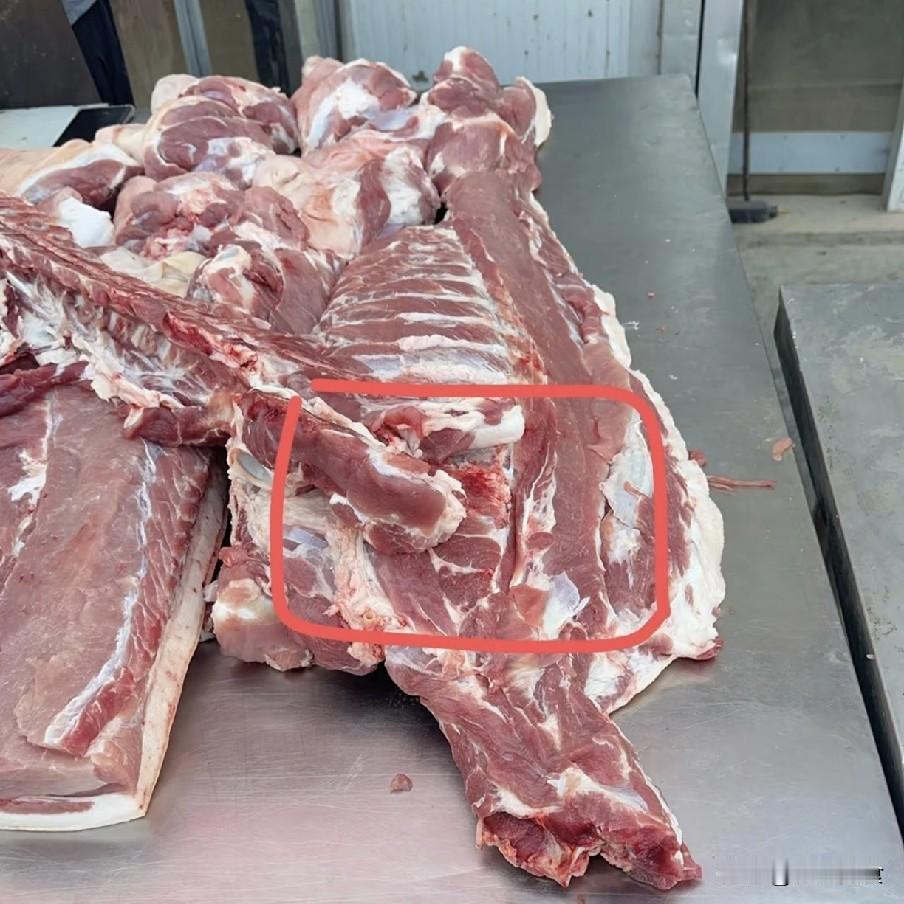 买排骨别只挑肉多的！肉贩子透露内行秘诀，再也不买错不少人买排骨都陷入一个误
