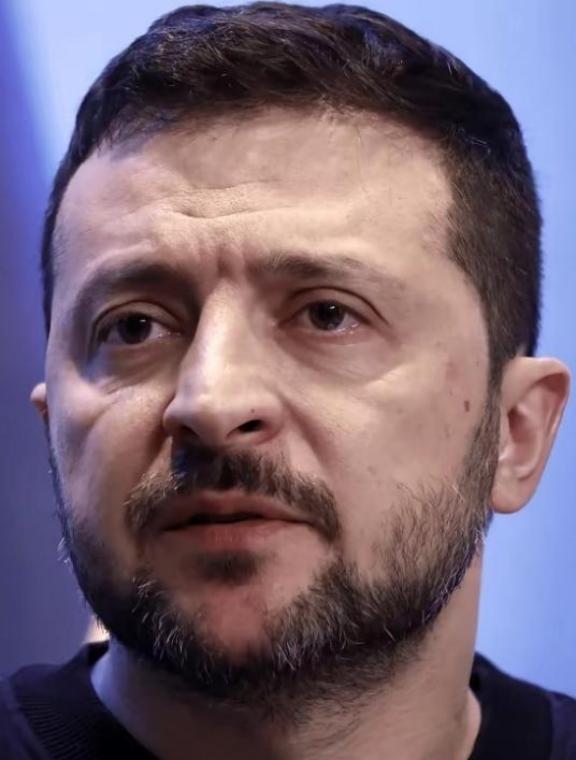 为什么乌克兰都快打亡国了，也不愿投降？说白了，乌克兰死活不投降，核心就两点：一是