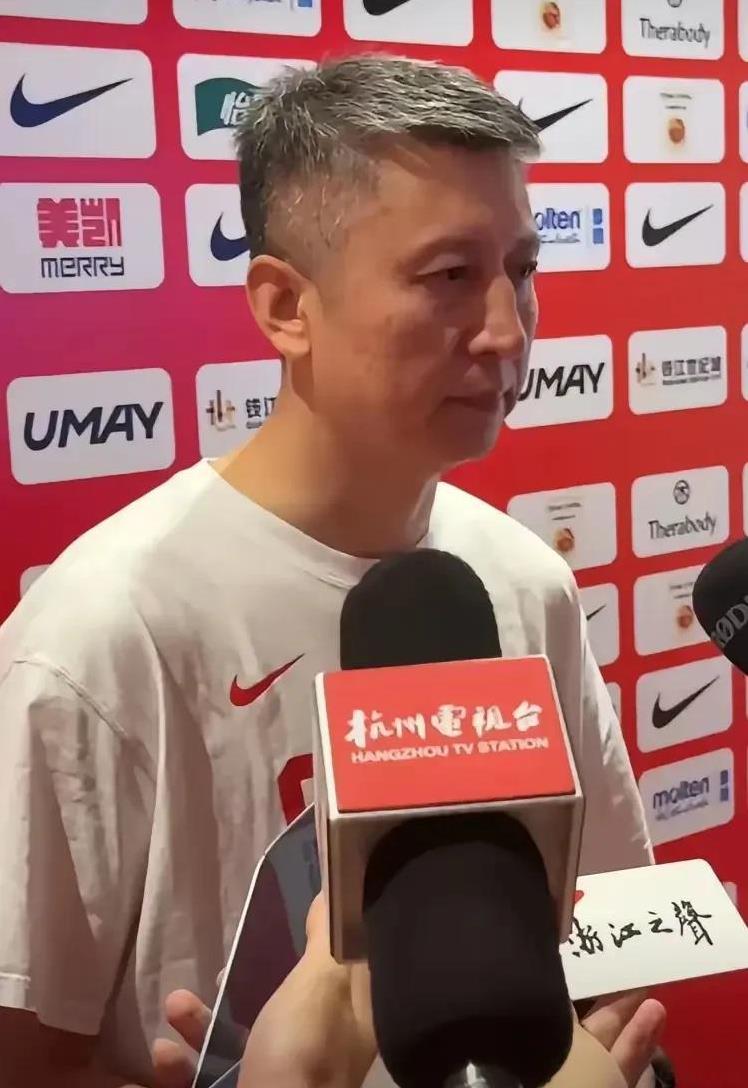 男篮亚洲杯！中国男篮缺少这5人，冲击金牌难度不小。1.赵继伟--两届总决赛MV