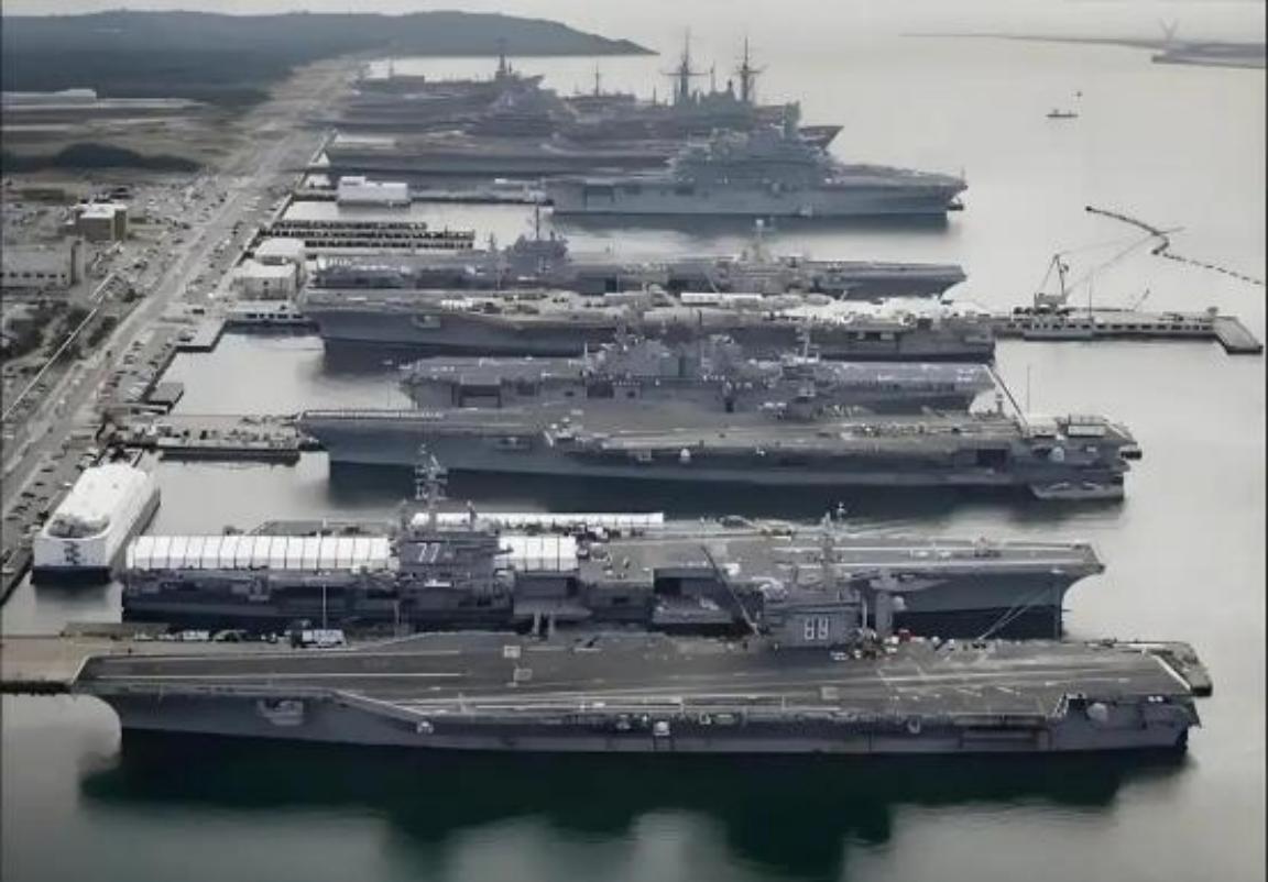 为何美国债务高达37万亿美元，还能养得起11艘航母？其实我们都被骗了，美国债务3