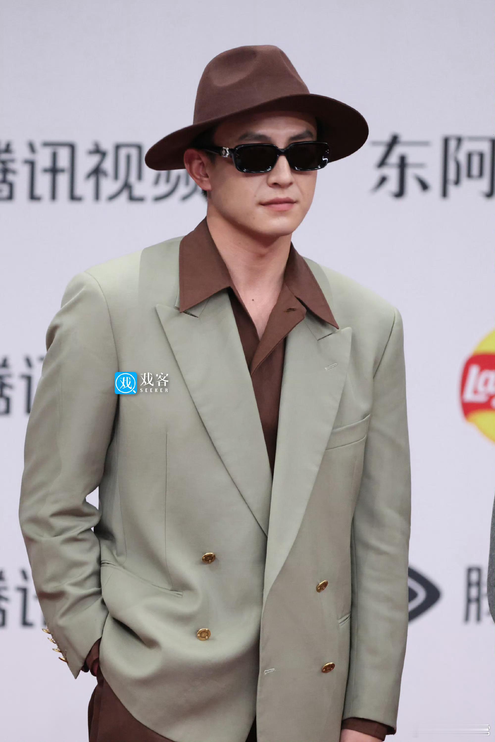 星光大赏短国演员红毯刘萧旭、陈添祥、申浩男、何聪睿、王凯沐、吴添豪、余茵、岳雨婷