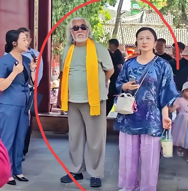 张纪中的妻子给所有女人上了一课！不管男人的地位有多高、也不管男人家里多有钱，只
