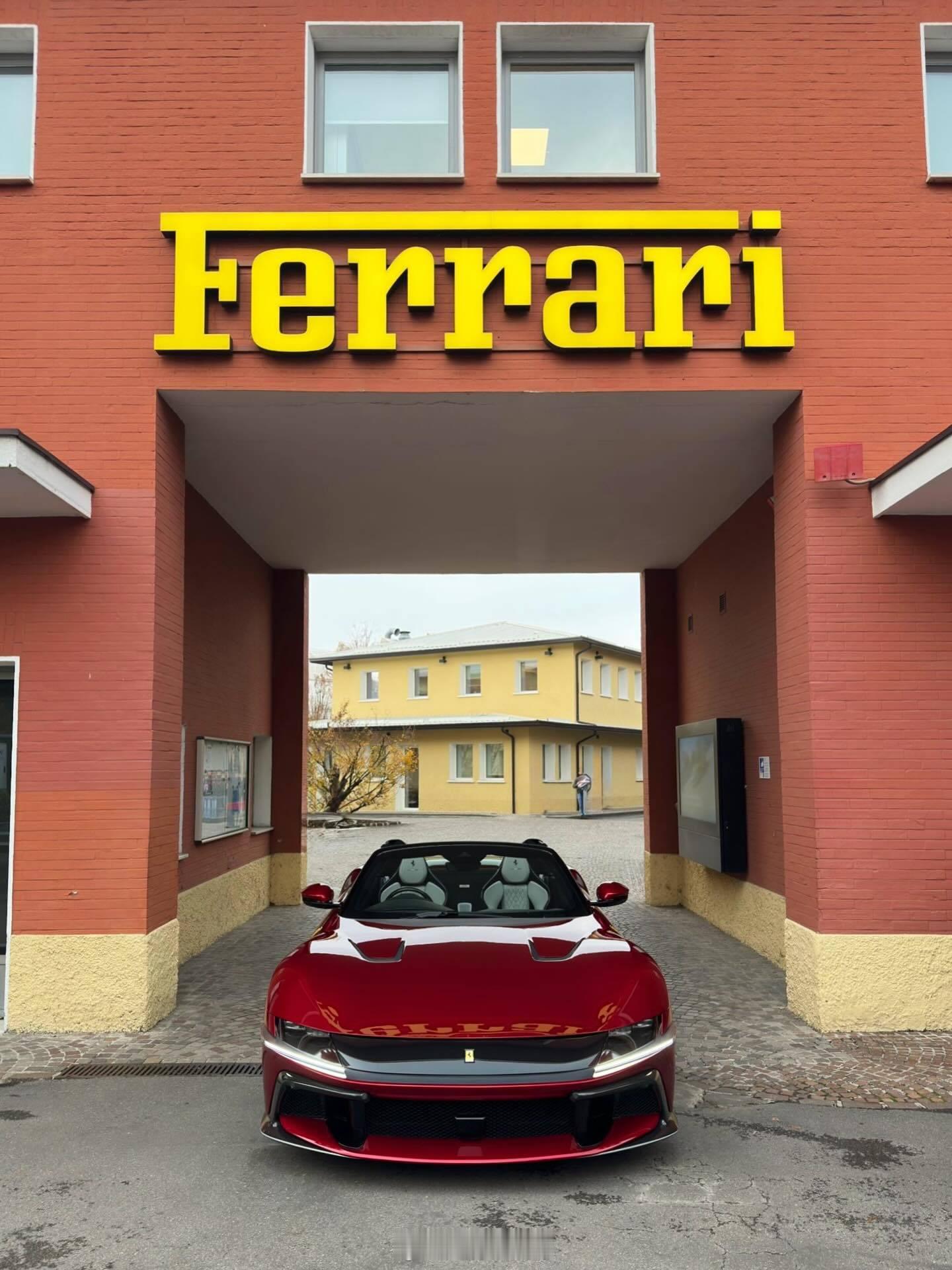 Ferrari12CilindriSpider