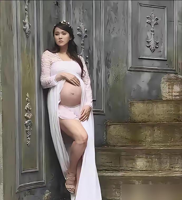 每天空腹喝油，3天只敢吃口地瓜。伊能静自曝当年为瘦到43公斤做的蠢事，如今快60