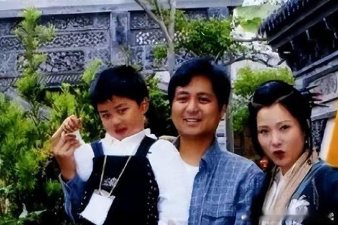 何赛飞儿子跟自己姓“生孩子延续的是自己的生命”何赛飞性格就是这样,好大女主的话!