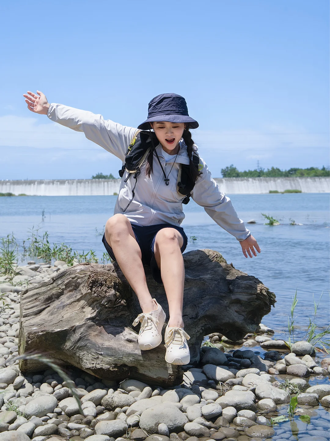 把生活踩进溪水里🌊这才是夏天该有的样子