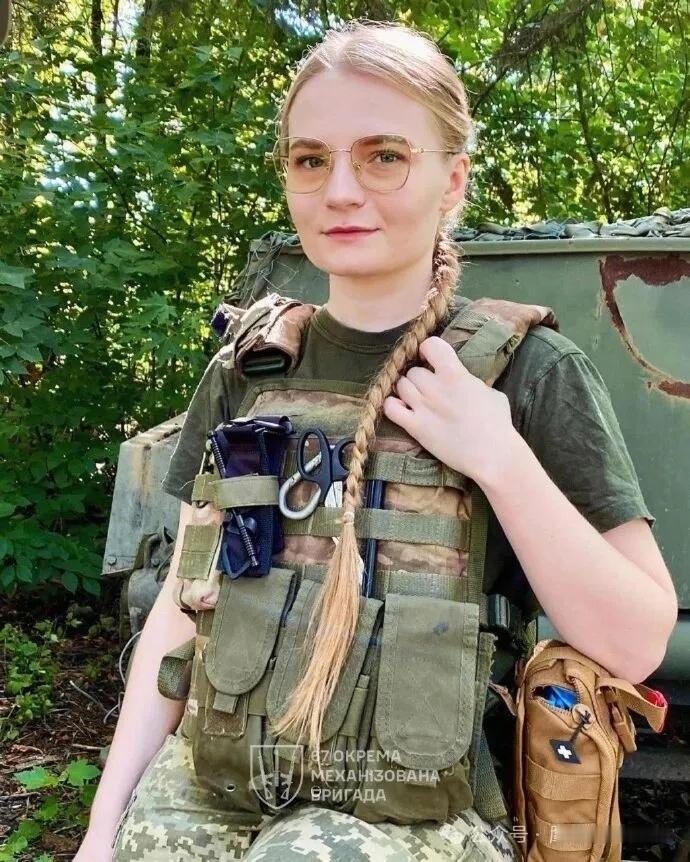 烽火问鼎计划《乌克兰真理报》发表文章，指出了波克罗夫斯克目前面临的问题：最高指