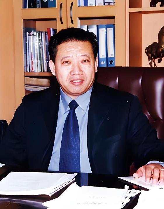 葵花药业老板关彦斌，跟女秘书搞出了龙凤胎，原配张晓兰知道后二话不说放弃16亿财产