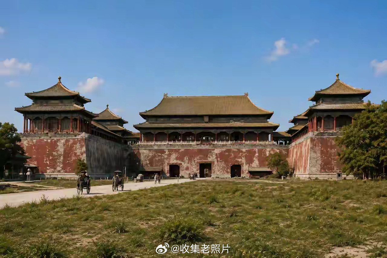 1900年，满清的北京紫禁城。这是真实的历史老照片，并非剧照。