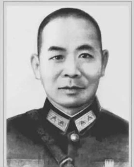 吴石其实事发后按常理死不了，他是参谋次长，顶头上司周至柔并不想他死，负责审判他的